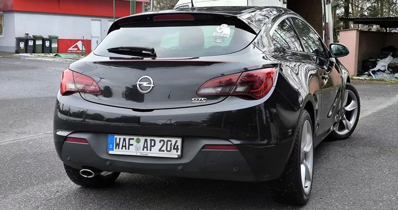 Opel Astra cena 33900 przebieg: 162175, rok produkcji 2012 z Chojnów małe 121